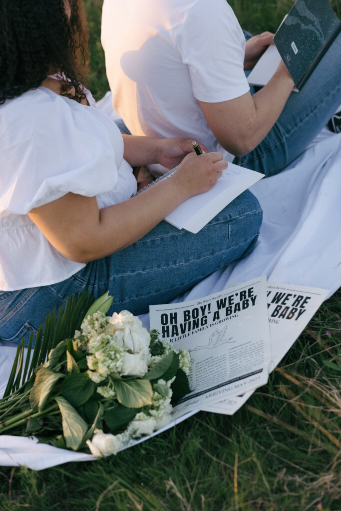 intimate maternity photoshoot
