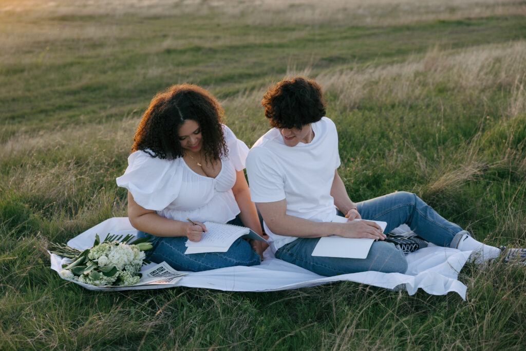 couples outdoor photoshoot