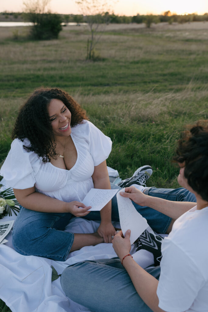 maternity photoshoot at sunset