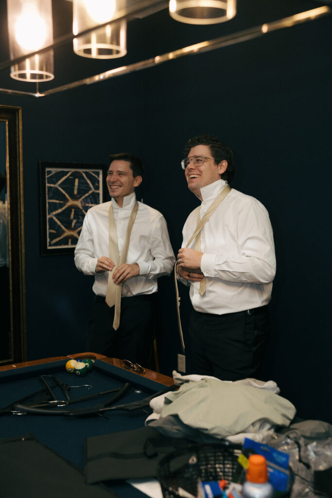 groomsmen getting ready