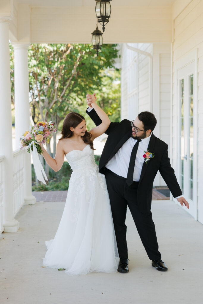 fun couples photography at texas wedding photography package