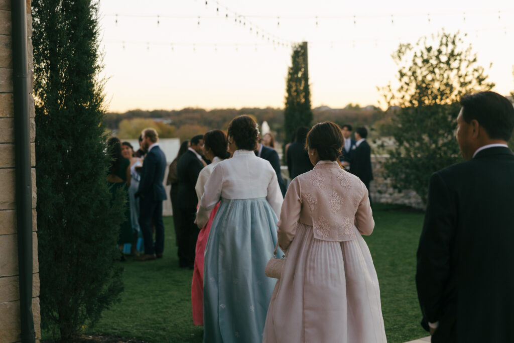 wedding guests 
