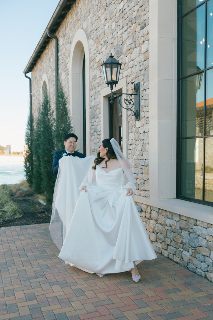 chapel wedding couples photography