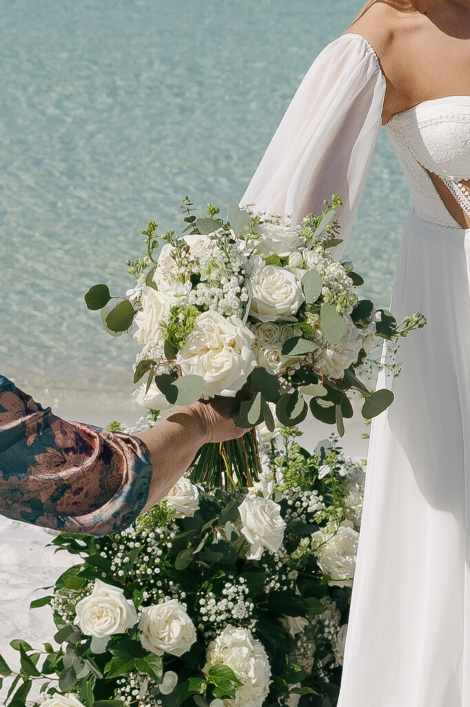 wedding details and bridal bouquet