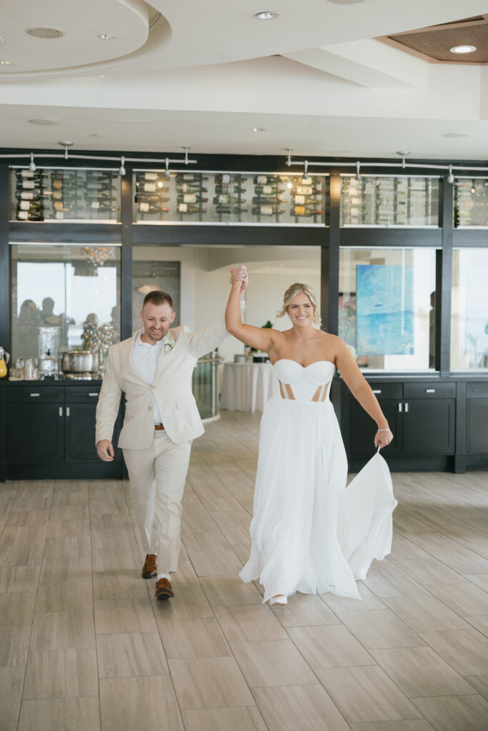 bride and groom arrival at Destin Florida Wedding