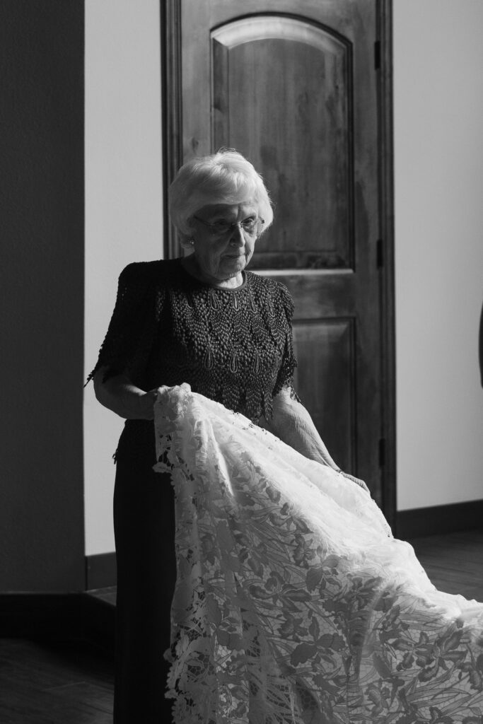 hiring a photographer for your wedding