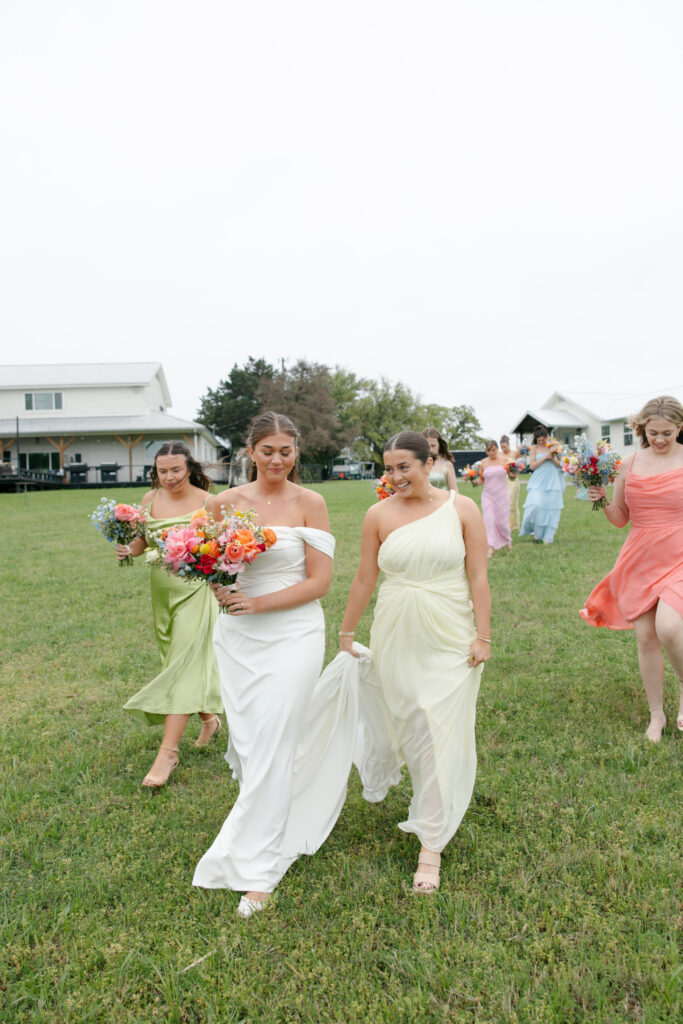 lakeside wedding in spring lakes ranch