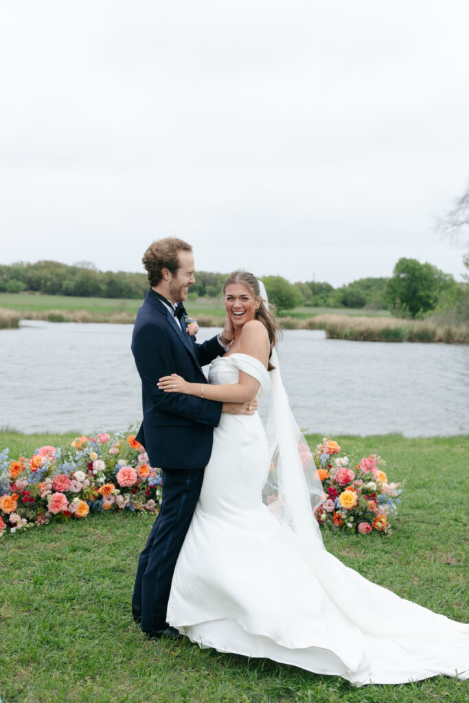 lakeside wedding in spring lakes ranch
