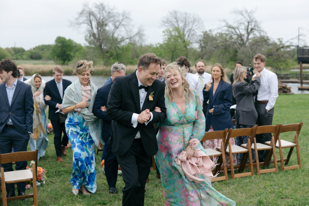 lakeside wedding in spring lakes ranch