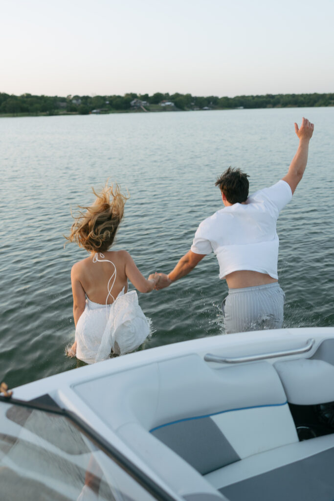 lake couples photography