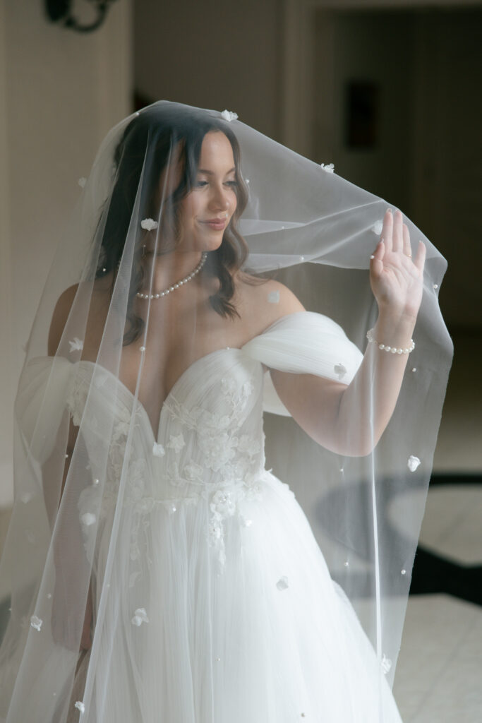 unique photoshoot ideas for bridal photography session