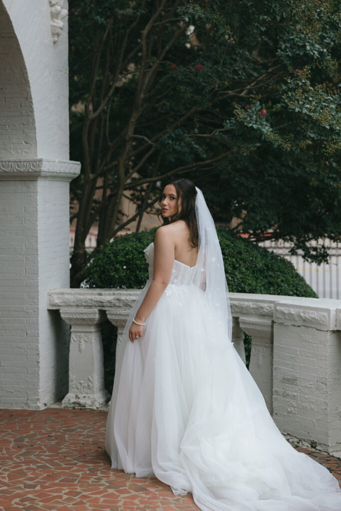 outdoor bridal photography inspiration