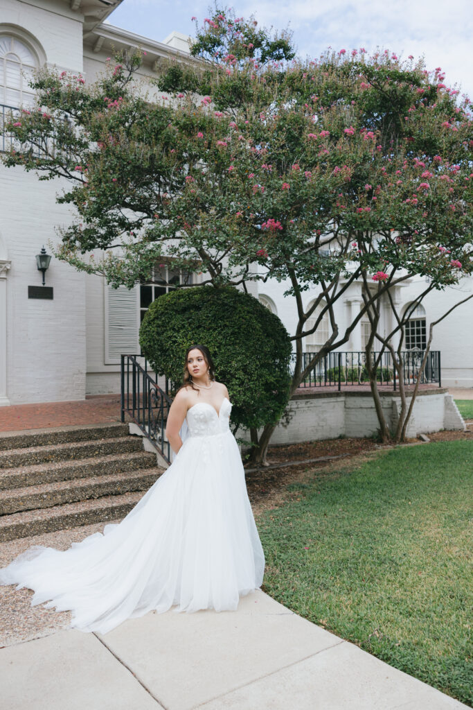 outdoor bridal photos